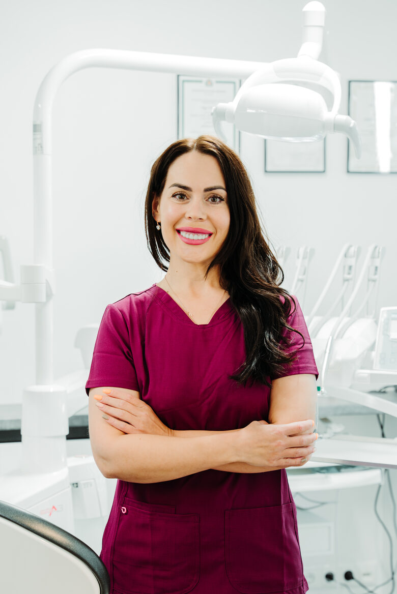 Agnese Lakstīgala — Zobārsta asistente