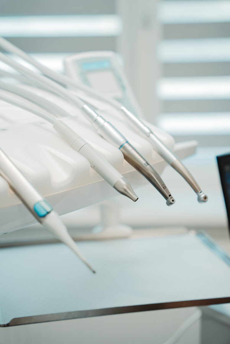 dr. Laura Šimkēviča — Zobārste